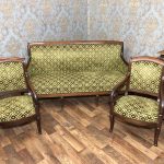 Mahagonija dzīvojamās istabas komplekts — sofa un 4 krēsli, Restaurācijas stils, Louis-Philippe, Francija, ap 1830.–1840. g. (149)