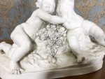 Capodimonte Porcelāna figūra ar enģeļiem, vidēji liela izmēra, 19.gs. (195) - Image 3