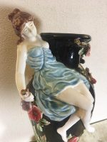 Vāzes ar sievietes figūru un ziedu detalizāciju, smgas, vidēji liela izmēra, 2gab (163) - Image 7