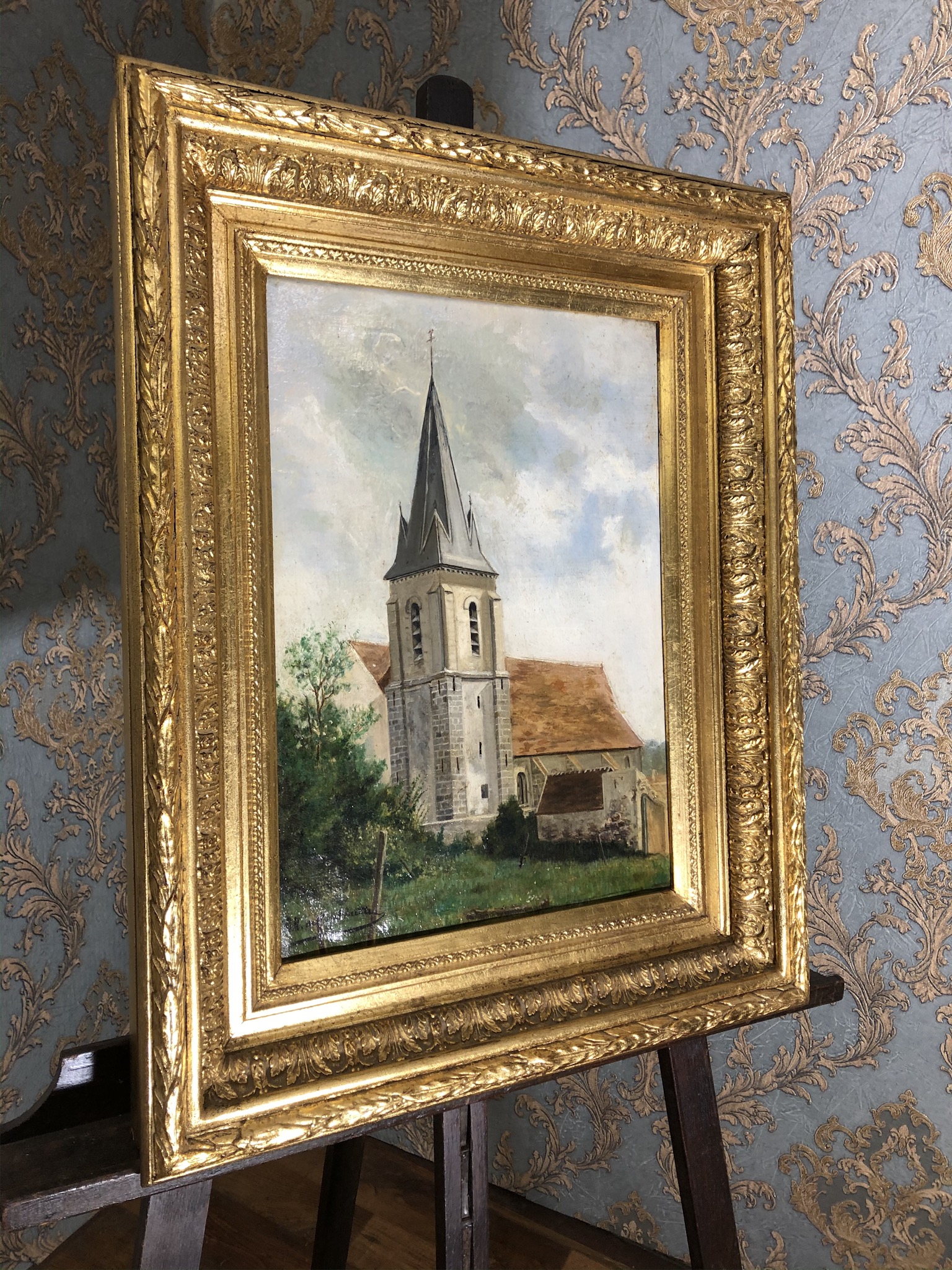 Glezna ar baznīcu "Clocher de mortefontaine oise" - zelta krāsas rāmis, vidēji maza izmēra(138) - Image 1