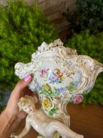Porcelāna Salvešu Turētājs pie Sienas ar Smalku Detalizāciju un Enģeli (3385) - Image 12