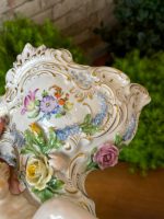 Porcelāna Salvešu Turētājs pie Sienas ar Smalku Detalizāciju un Enģeli (3385) - Image 13