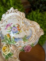 Porcelāna Salvešu Turētājs pie Sienas ar Smalku Detalizāciju un Enģeli (3385) - Image 5