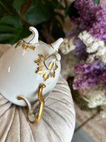 Balta Porcelāna Krūzīte ar Apakštasīti, ar Zelta Krāsas Iniciāļiem, Liela Izmēra (41020) - Image 12