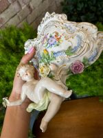 Porcelāna Salvešu Turētājs pie Sienas ar Smalku Detalizāciju un Enģeli (3385) - Image 8