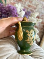 Porcelāna Trauks ar Vāku, Maza Izmēra, Tumši Zaļš ar Zelta Krāsas Detalizāciju (4102) - Image 5