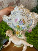 Porcelāna Salvešu Turētājs pie Sienas ar Smalku Detalizāciju un Enģeli (3385) - Image 4
