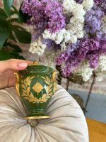 Porcelāna Trauks ar Vāku, Maza Izmēra, Tumši Zaļš ar Zelta Krāsas Detalizāciju (4102)