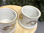 Porcelāna Kašpo ar Roku Gleznotu Ziedu Pušķi un Lauvas Galvām — M. Caffy, Limoges, Francija (4475) - Image 19