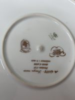 Porcelāna Kašpo ar Roku Gleznotu Ziedu Pušķi un Lauvas Galvām — M. Caffy, Limoges, Francija (4475) - Image 22