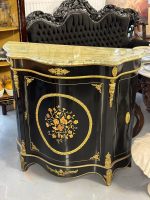 Luksuriøs Boulle-stil kommode med intarsia, bronze og marmor – Louis