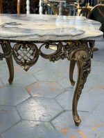 Grezns kafijas galdiņš ar oniksa marmoru — Luija XV stilā (Small Ornate Coffee Table) (7004) - Image 8