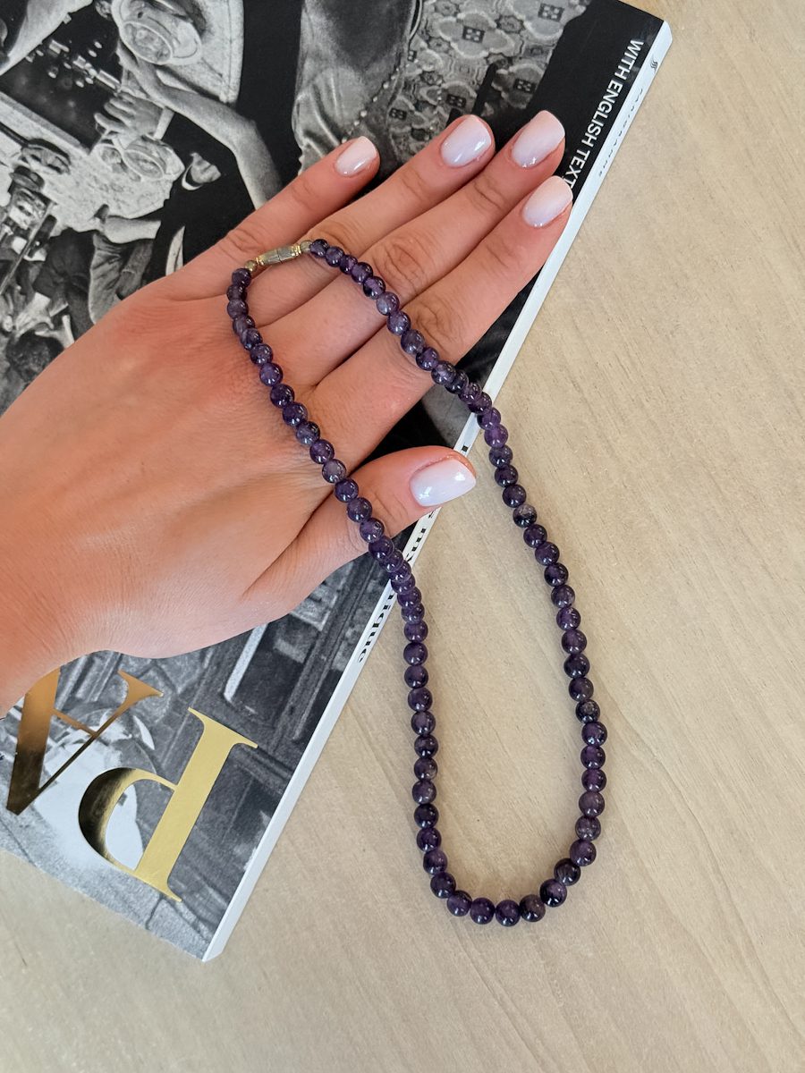 Kaklarota ar maziem, violetiem akmeņiem, vidēji īsa garuma (6502) - Image 1