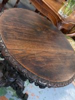 Vidēja izmēra ozolkoka galdiņš ar kokgriezumiem — Napoleona III stilā (Carved Oak Accent Side Table in Napoleon III Style) (7014) - Image 14