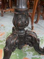 Vidēja izmēra ozolkoka galdiņš ar kokgriezumiem — Napoleona III stilā (Carved Oak Accent Side Table in Napoleon III Style) (7014) - Image 9
