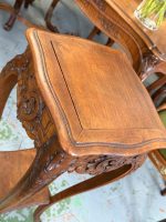 Kokgriezuma puķu galdiņš — Luija XV stilā (Carved Wooden Plant Stand Side Table in Louis XV Style) (7013) - Image 8