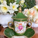Porcelāna Krūzīte ar Šķīvīti un Vāku, Liela Izmēra, Maza Izmēra (3151)