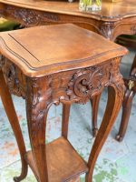 Kokgriezuma puķu galdiņš — Luija XV stilā (Carved Wooden Plant Stand Side Table in Louis XV Style) (7013) - Image 7