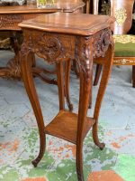 Kokgriezuma puķu galdiņš — Luija XV stilā (Carved Wooden Plant Stand Side Table in Louis XV Style) (7013) - Image 2