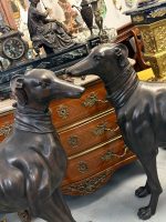 Dzīvā izmēra bronzas kurtu suņu skulptūru pāris — Neoklasicisms / Grand Manner tradicija, Eiropa, 20. gs. vidus–otrā puse pēc 18.–19. gs. modeļiem. (5994) - Image 8