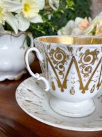 Porcelāna Krūzīte un Šķīvītis, Liela Izmēra (3146) - Image 2