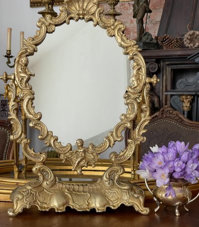 Stor, meget tung bronzebordsspejl med engle (3022)