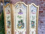 Antiikkinen kolmiosainen puinen tilanjakaja, chinoiserie- ja singerie-maalauksin (3230) - Image 4