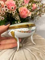 Smalks porcelāna trauks ar gleznojumu un bronzas detalizāciju (3799) - Bild 9