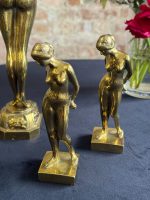fīgūru komplekts 3 gab figūras ar sieviešu tēlu, viena vidēja izmēra, divas maza izmēra (7008) - Image 2