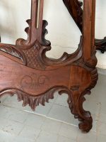 Ļoti liela izmēra koka molberts ar kokgriezumiem — Neorokoko stilā (Extra Large Carved Wooden Easel in Neorococo Style) (7011) - Image 14