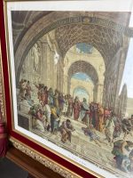 prints iestiklots zelta krāsas rāmī ar stiklu, ar sarkanu samta akcentu un pušķiem, vidēja izmēra (7010) - Image 13