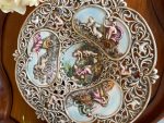 Large "Capodimonte" Porcelain Plate (3141) - Image 5
