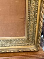 Krucifikss zeltītā rāmī ar eņģeļu galvām — Neogotikas stilā (Antique Crucifix Framed Velvet Cherubs in Neo-Gothic Style) (7019) - Image 16