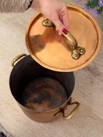 Autentisks antīks franču kapara katls ar vāku un misiņa rokturiem (antique french copper stockpot) (6204) - Image 2