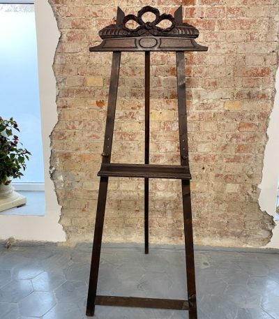 Egetræ kunstnerstaffeli — Jugendstil (Stort antikt egetræ studie display staffeli)