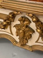Dekoratives Wandfronton mit Rosengirlanden — Louis-XVI-Stil, Frankreich, um 1880–1900 (6331) – Bild 2