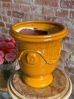 Anduze Urna Dzintara Dzeltenā Glazūrā — Tradicionālā Francijas Dienvidu Keramika, Terre Figuière Anduze Manufaktūra, Francija, 20. gs., Franču Keramikas Puķpods ar Parakstu, Dzeltenā Krāsā, Vidēja Izmēra, Smags (5464) - Image 8
