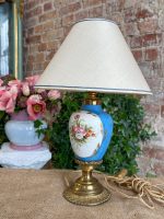 Maza Izmēra Porcelāna Galda Lampa (3248) - Image 3