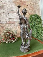 Large Female Figurine (1078) - Image 9