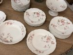 porcelāna servīze ar ziedu motīviem, Francija vai Bohēmija, aptuveni 19. gs. beigas — 20. gs. sākums (ap 1880.–1910. g.) (6189) - Image 3
