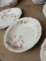 porcelāna servīze ar ziedu motīviem, Francija vai Bohēmija, aptuveni 19. gs. beigas — 20. gs. sākums (ap 1880.–1910. g.) (6189) - Image 10