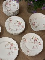 porcelāna servīze ar ziedu motīviem, Francija vai Bohēmija, aptuveni 19. gs. beigas — 20. gs. sākums (ap 1880.–1910. g.) (6189) - Image 11