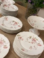 porcelāna servīze ar ziedu motīviem, Francija vai Bohēmija, aptuveni 19. gs. beigas — 20. gs. sākums (ap 1880.–1910. g.) (6189) - Image 13