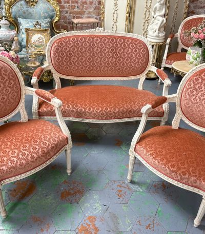 Louis XVI stil sofasæt med lænestole – sofa og 2 stole