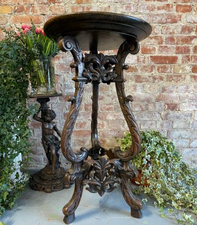 Carved plant stand oak