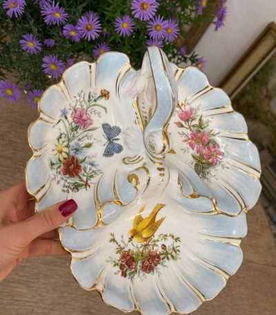 Porcelænsfad i 3 sektioner med blomster, fugle og sommerfugle (6170)