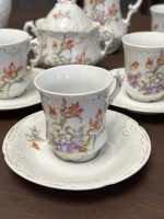 Antīka porcelāna tējas un kafijas servīze 10 personām ar tulpju dekoru (Antiquarian Porcelain Tea & Coffee Service for 10 Persons) (4450) - Image 7