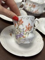 Antīka porcelāna tējas un kafijas servīze 10 personām ar tulpju dekoru (Antiquarian Porcelain Tea & Coffee Service for 10 Persons) (4450) - Image 13