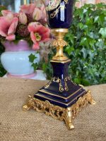 Maza Porcelāna Galda Lampa ar Zelta Krāsas Metāla Detaļām (3245) - Image 8