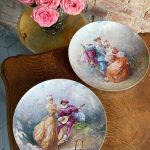 Liela Izmēra Porcelāna Šķīvji Pasteļtoņos, Pieejami 2 gab (5485)